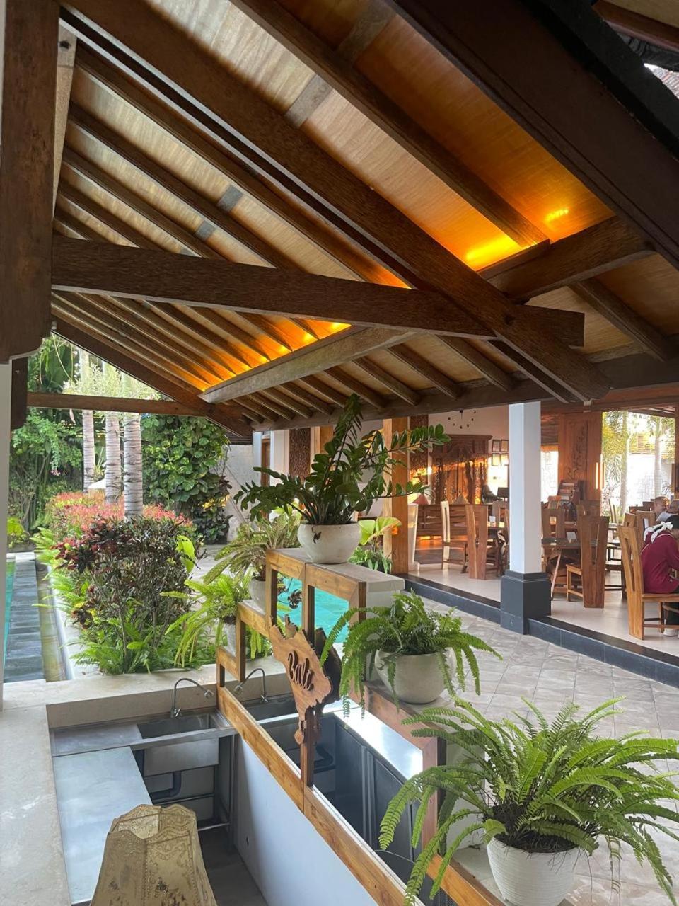 Villa Casablanca Surf Desa Keramas Exteriör bild